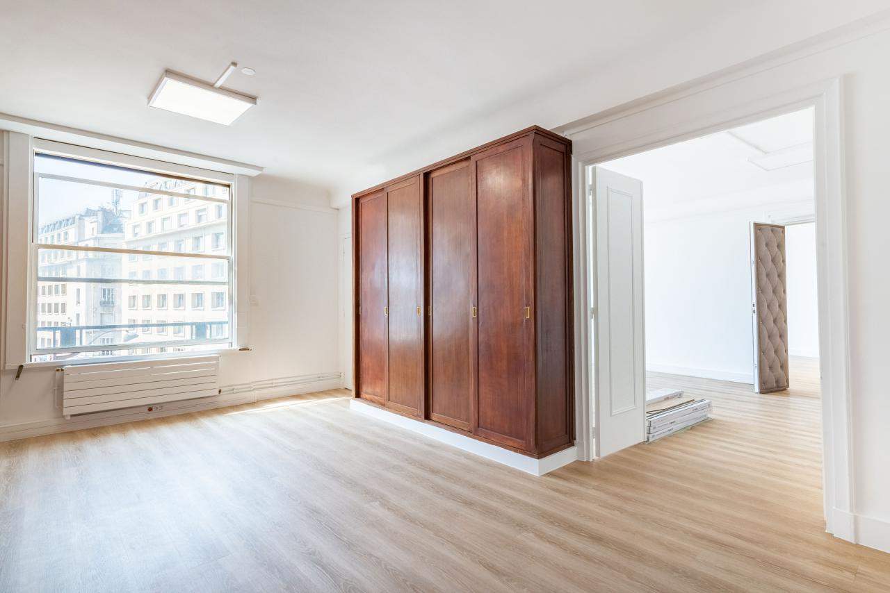 Bureau Paris 329m² Location bureau Paris OLBUR2533596 8